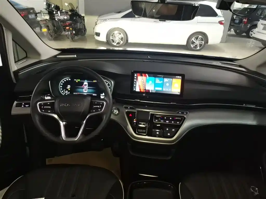 Roewe iMAX8 2022 — фото 10