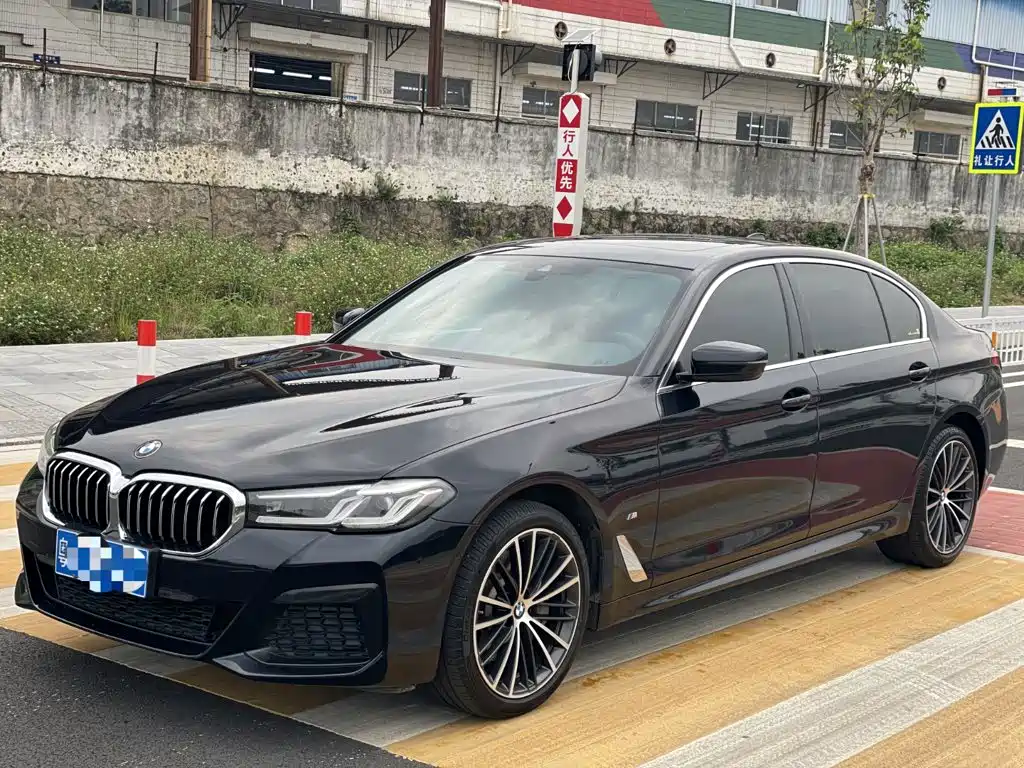 BMW 5 Series 2022