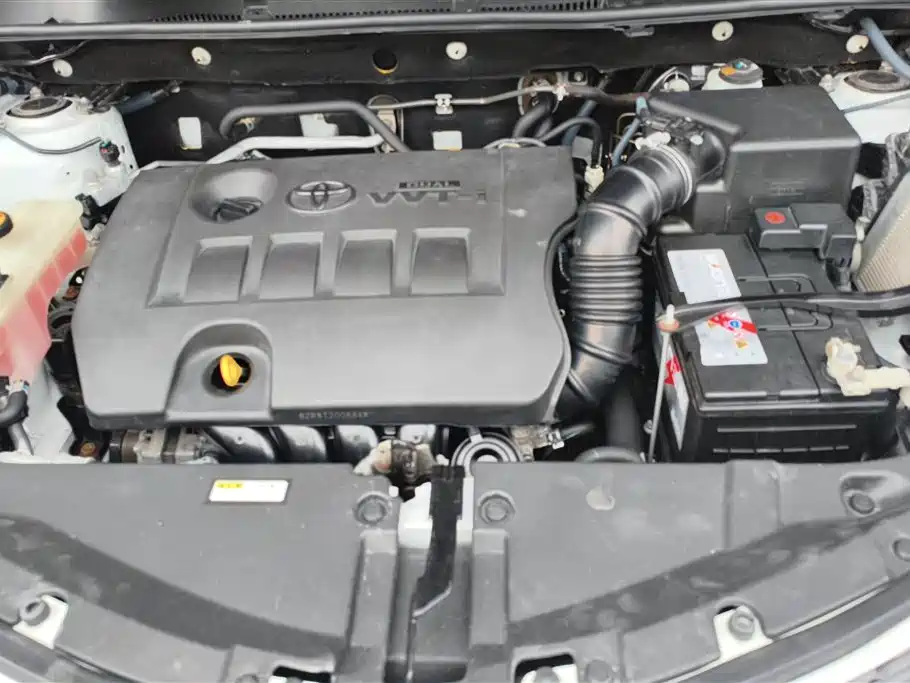 Toyota RAV4 2015 — фото 10