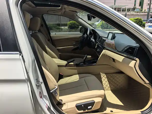 BMW 3 Series 2013