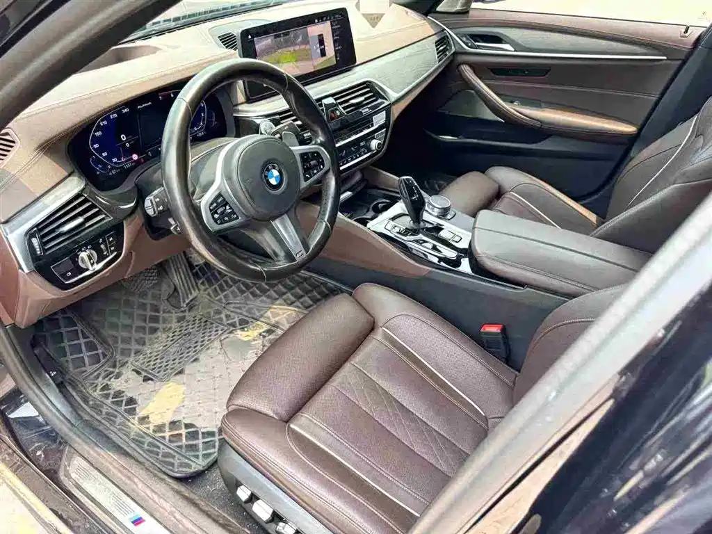 BMW 5 Series 2020 — фото 6