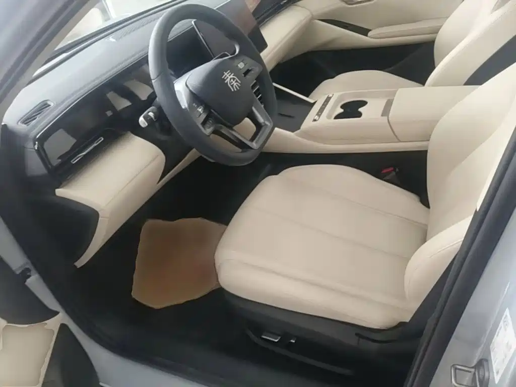 BYD Qin L 2025 — фото 15