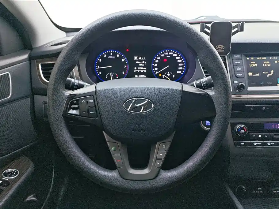 Hyundai Mistra 2016 — фото 15