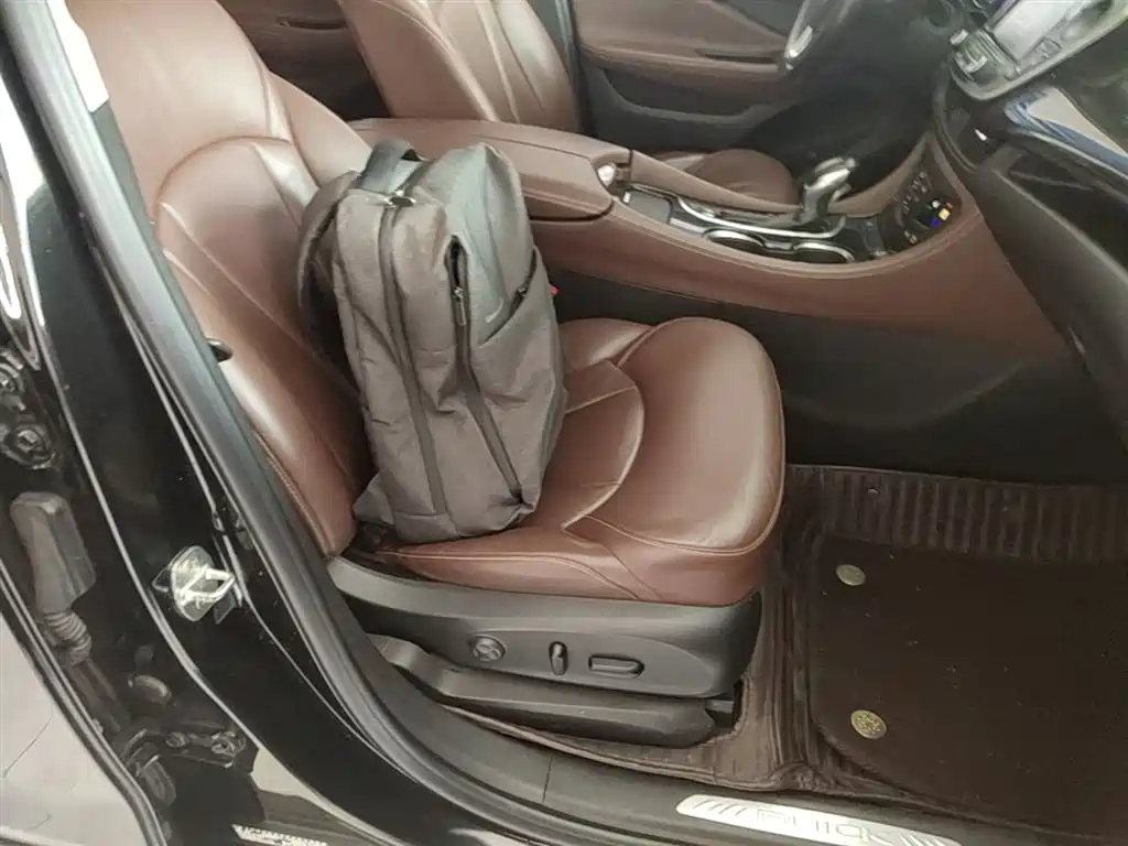 Buick Envision Plus 2019 — фото 25