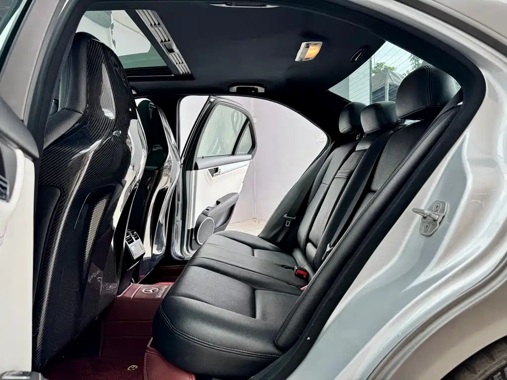 Mercedes-Benz C-Class AMG 2012 — фото 10
