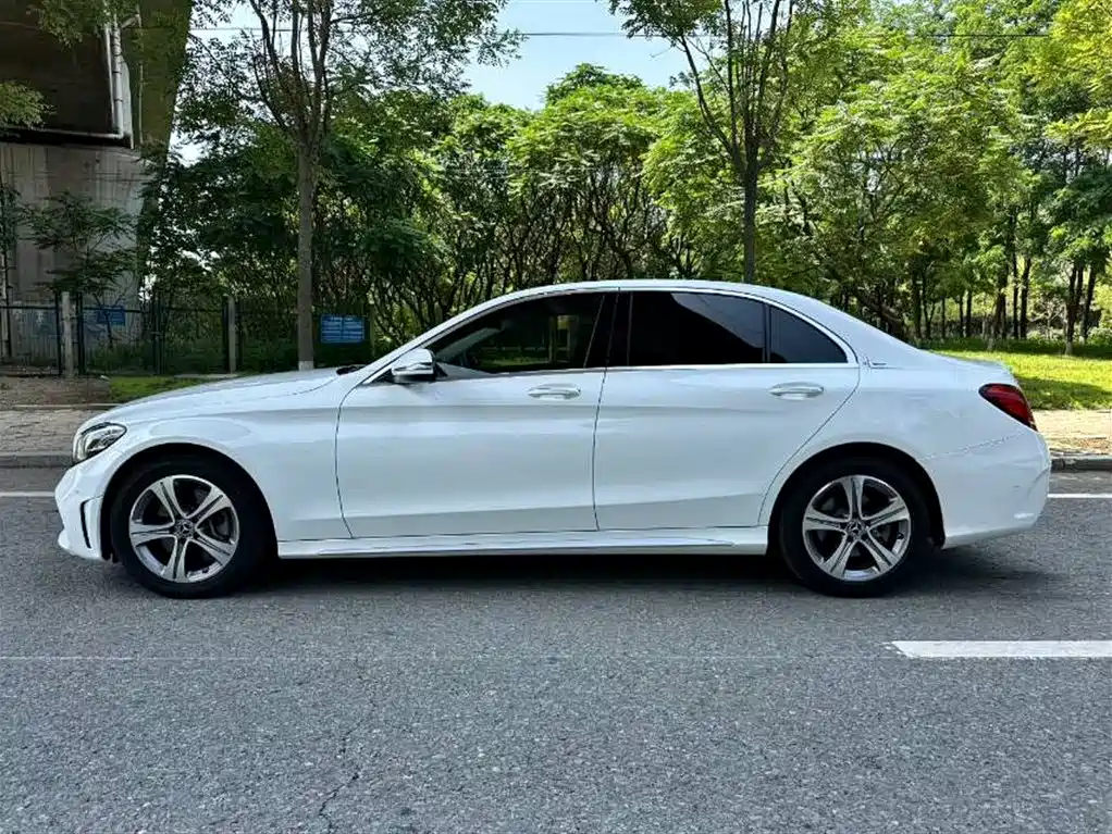Mercedes-Benz C-Class 2021 — фото 14