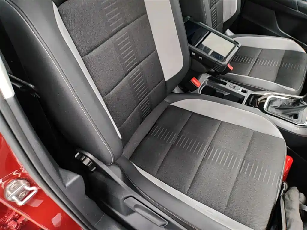 Volkswagen T-Roc 2020 — фото 25