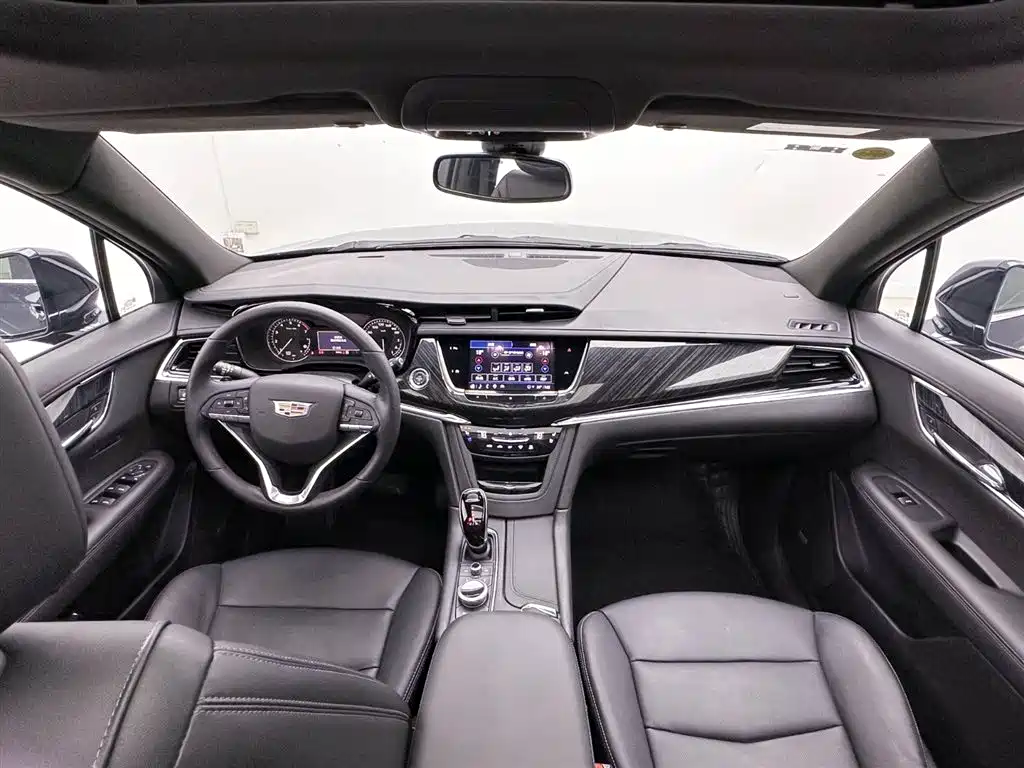 Cadillac XT6 2021 — фото 26