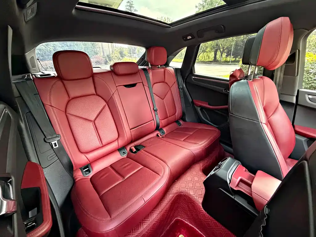 Porsche Macan 2022 — фото 13
