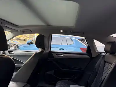 Volkswagen Sagitar 2022