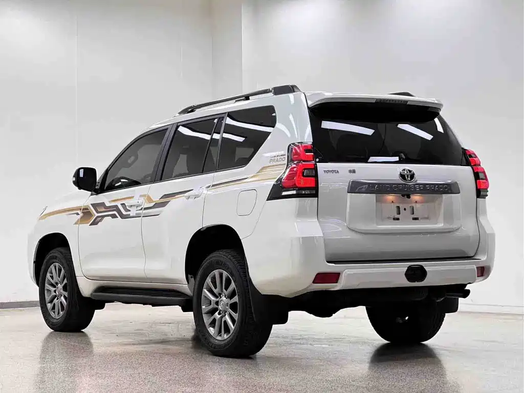 Toyota Prado 2018 — фото 28