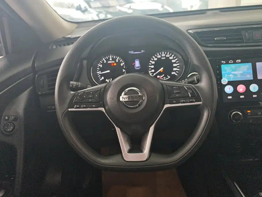 Nissan X-Trail 2018 — фото 15