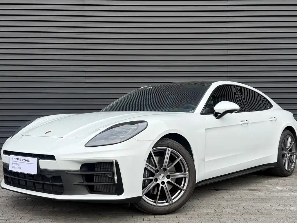 Porsche Panamera 2025