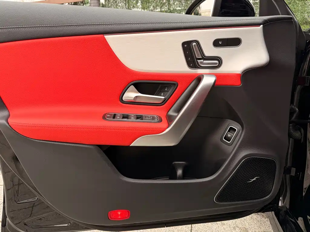 Mercedes-Benz CLA AMG 2024 — фото 20