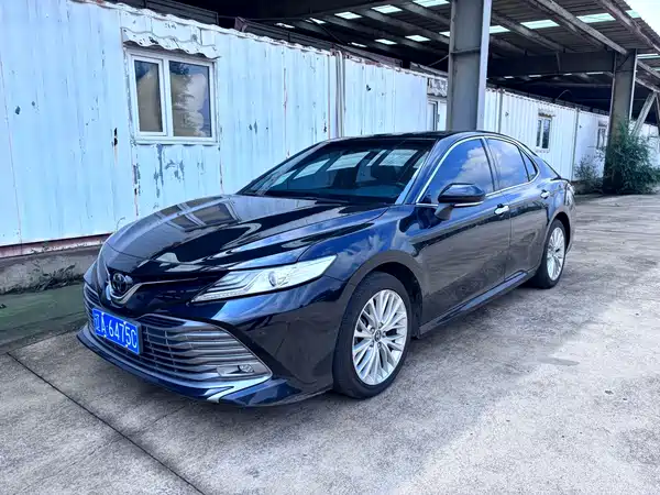Toyota Camry 2019