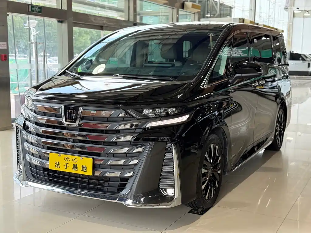Toyota Vellfire 2024 — фото 2