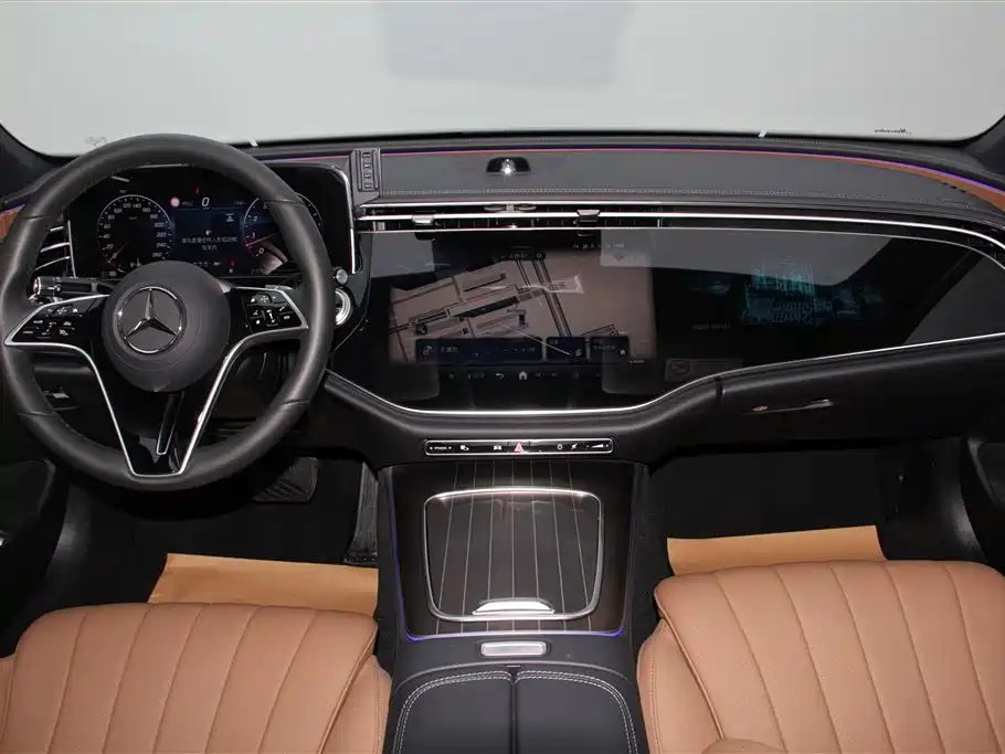 Mercedes-Benz E-Class 2025 — фото 19