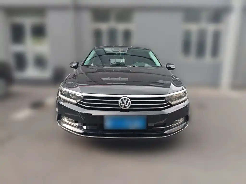 Volkswagen Magotan 2016