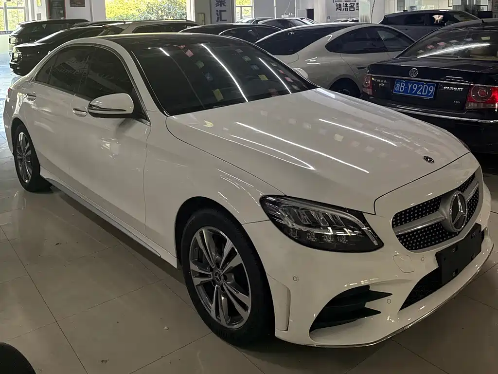 Mercedes-Benz C-Class 2021