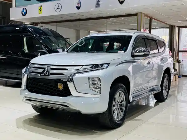 Mitsubishi Pajero Jinchang 2020