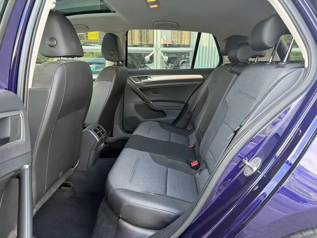 Volkswagen Golf 2020