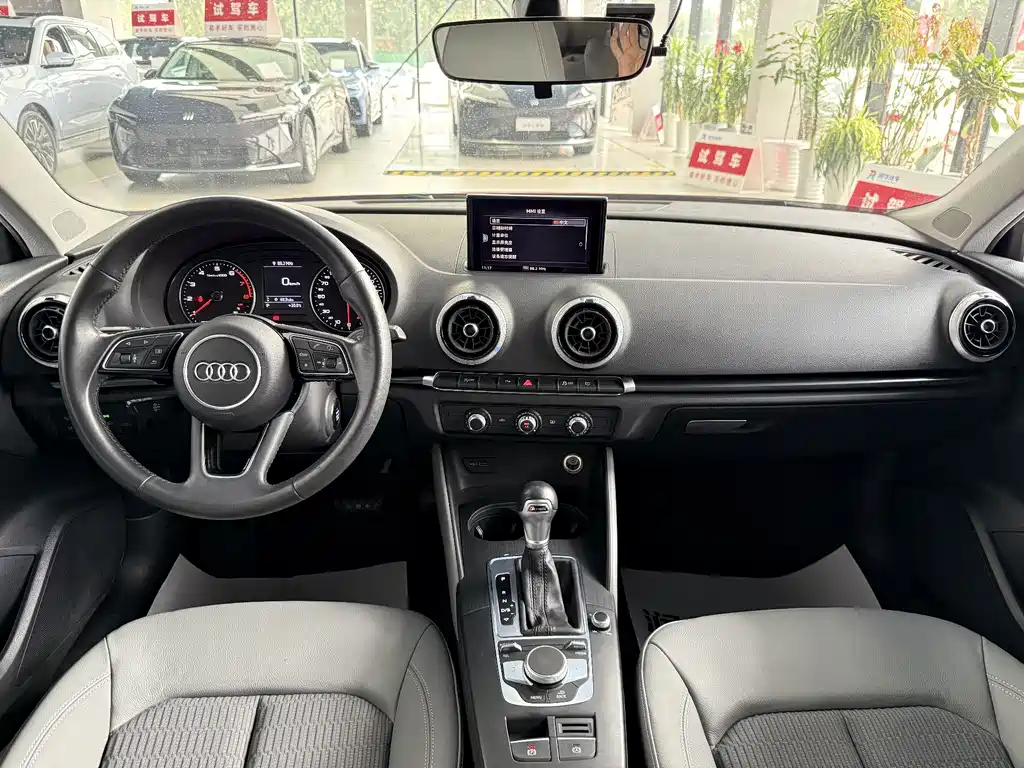 Audi A3 2020 — фото 10