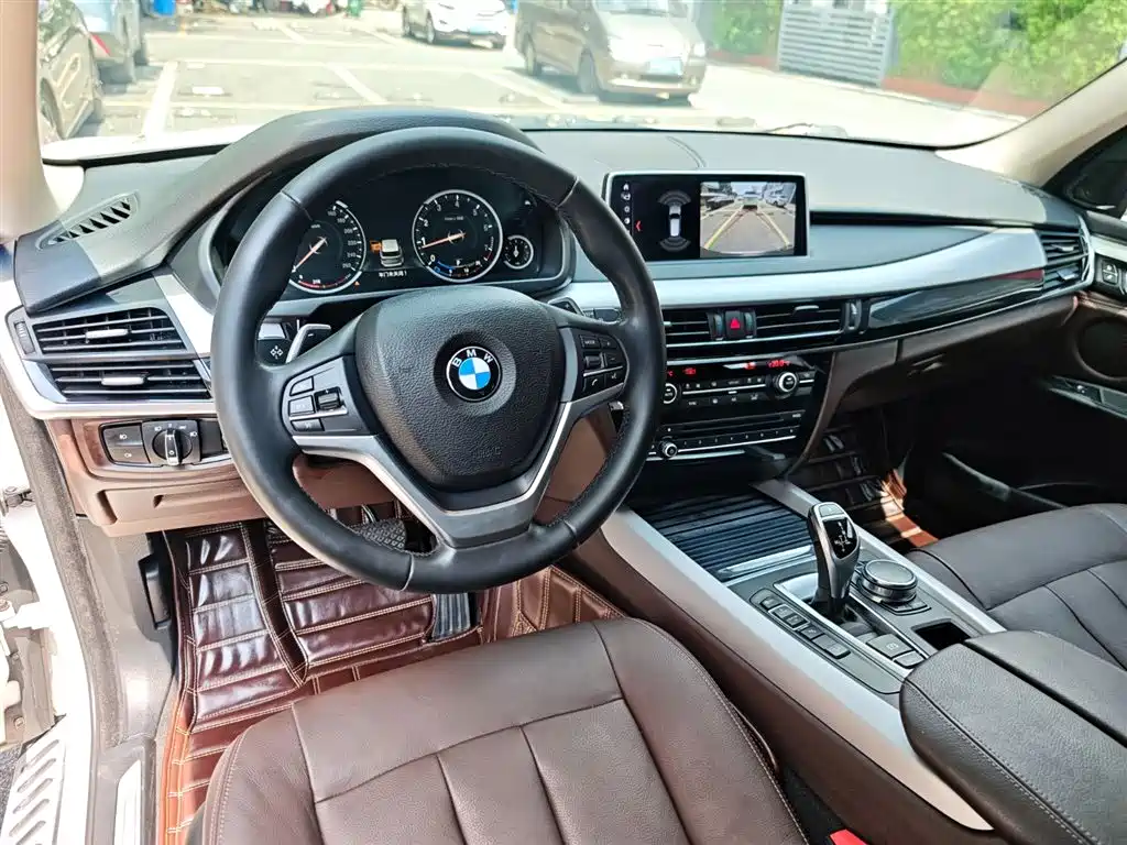 BMW X5 2018 — фото 12