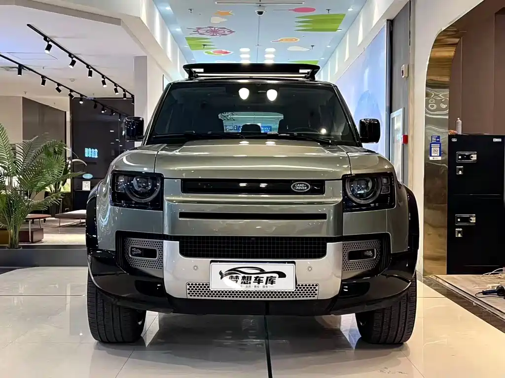 Land Rover Defender 2021 — фото 1