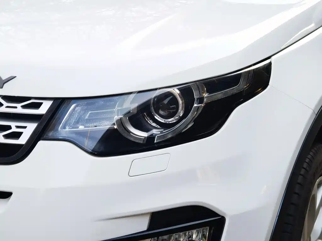 Land Rover Discovery Sport 2018 — фото 11