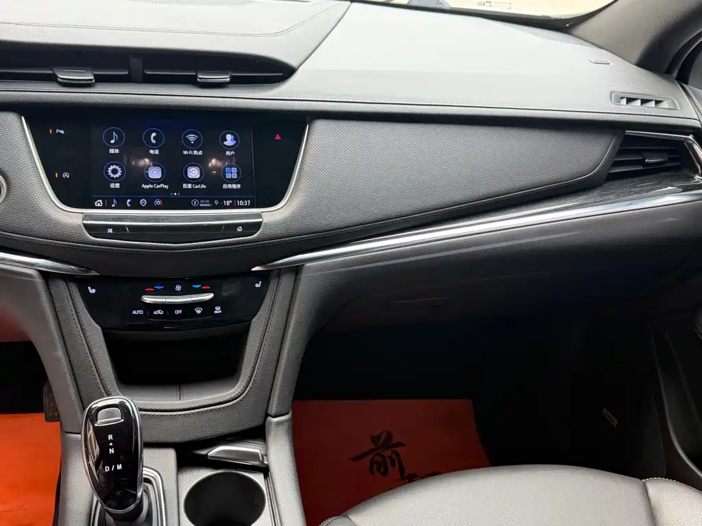 Cadillac XT5 2021 — фото 9