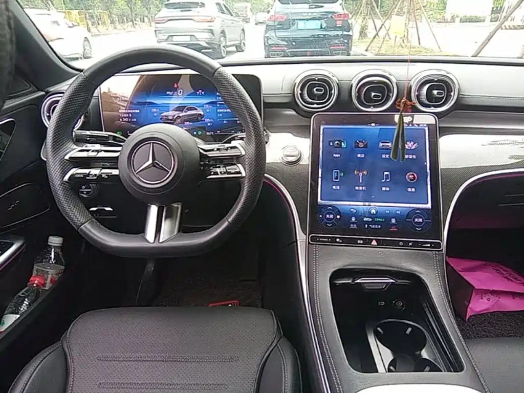 Mercedes-Benz C-Class 2024 — фото 11
