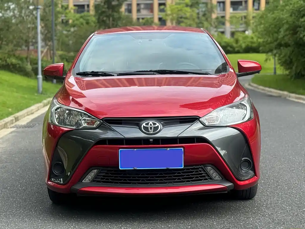 Toyota Yaris L 2022