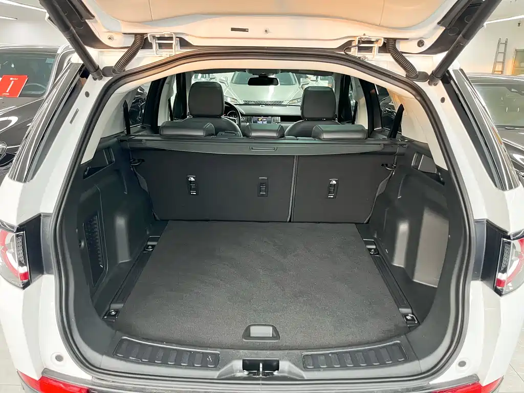 Land Rover Discovery Sport 2017 — фото 20