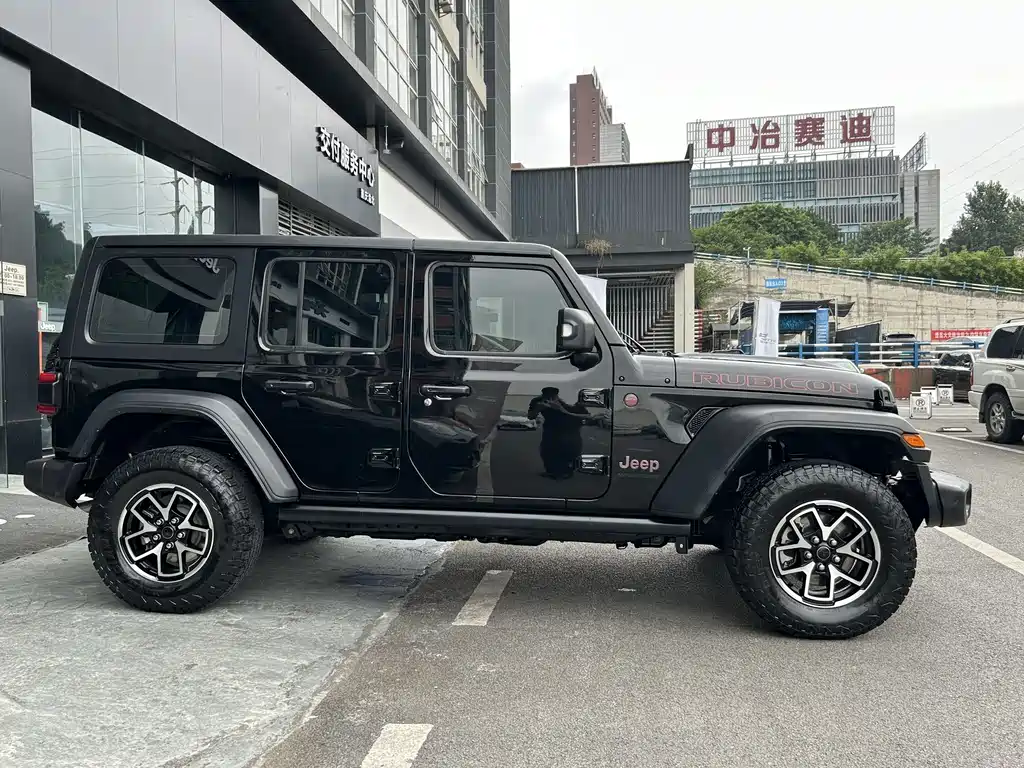 Jeep Wrangler 2024 — фото 12
