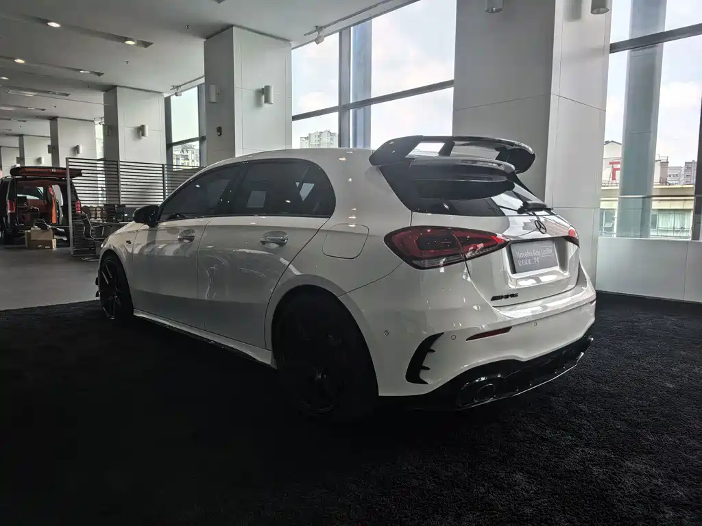 Mercedes-Benz A-Class AMG 2023 — фото 6