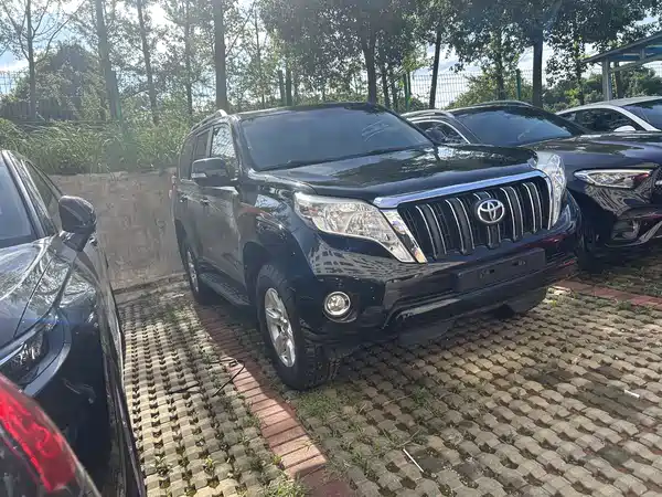 Toyota Prado 2015