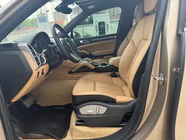 Porsche Cayenne 2016