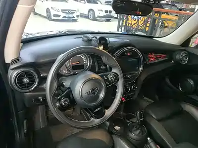 MINI MINI 2018
