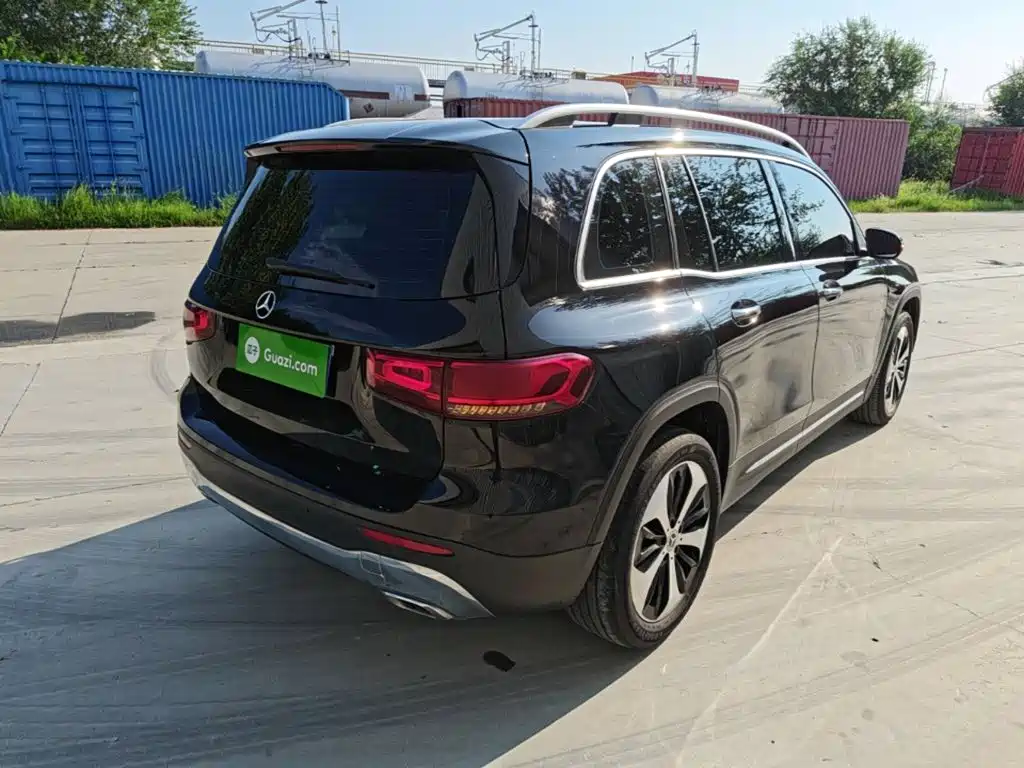 Mercedes-Benz GLB 2021