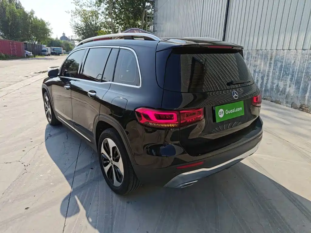 Mercedes-Benz GLB 2021