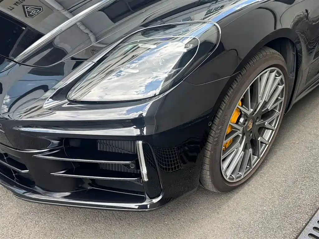 Porsche Panamera 2024