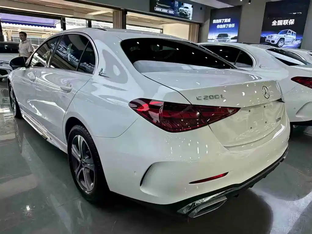 Mercedes-Benz C-Class 2022 — фото 9
