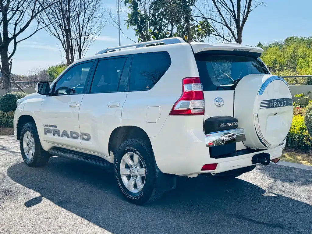 Toyota Prado 2017 — фото 8