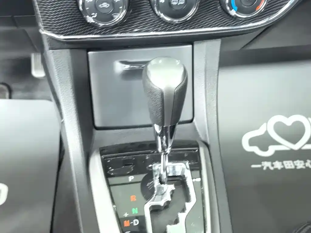 Toyota Corolla 2016 — фото 14