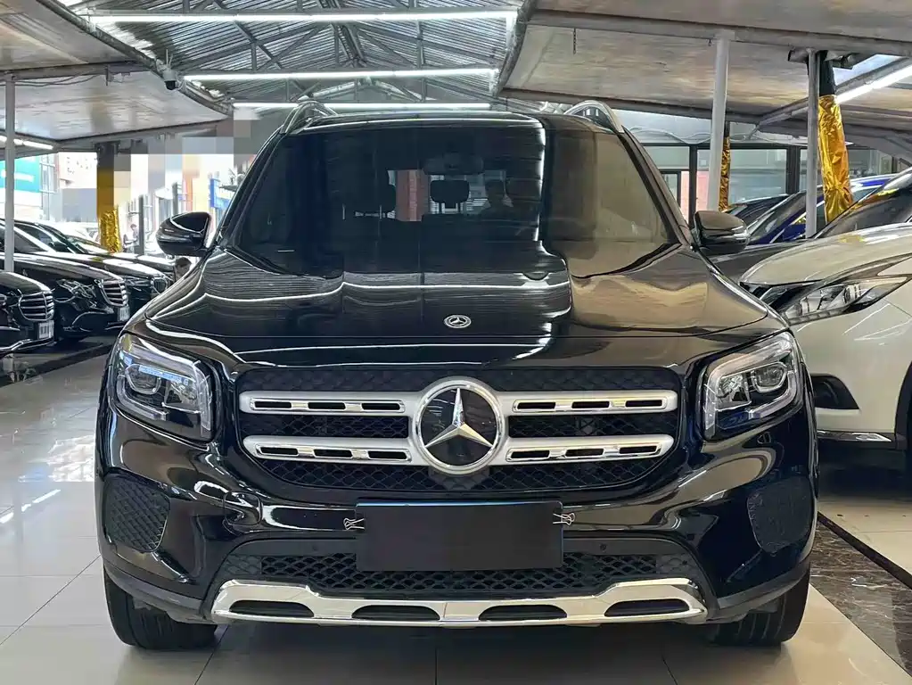 Mercedes-Benz GLB 2023 — фото 2
