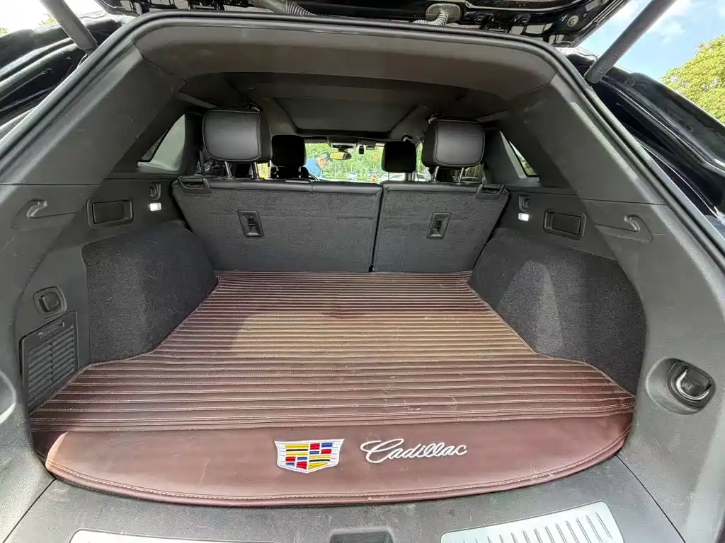 Cadillac XT5 2021 — фото 9