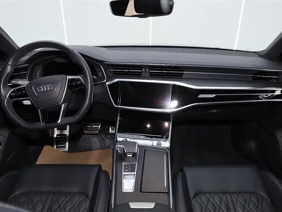 Audi A6L 2025 — фото 13