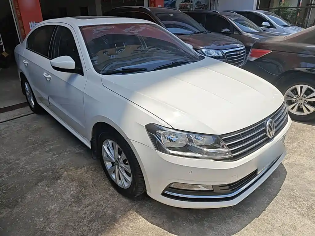 Volkswagen Lavida 2016