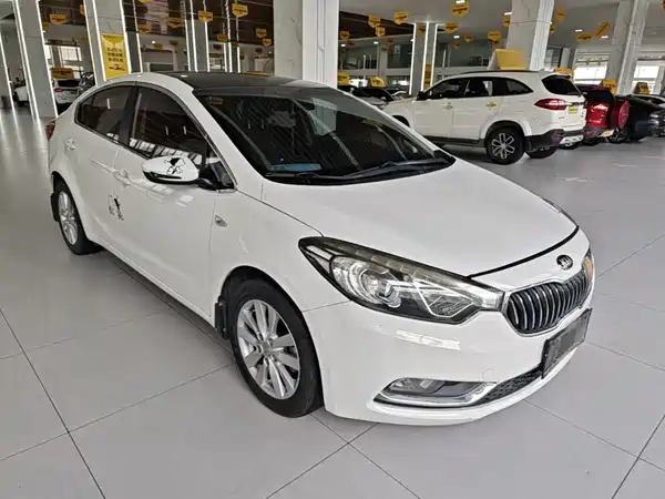 Kia K3 2016