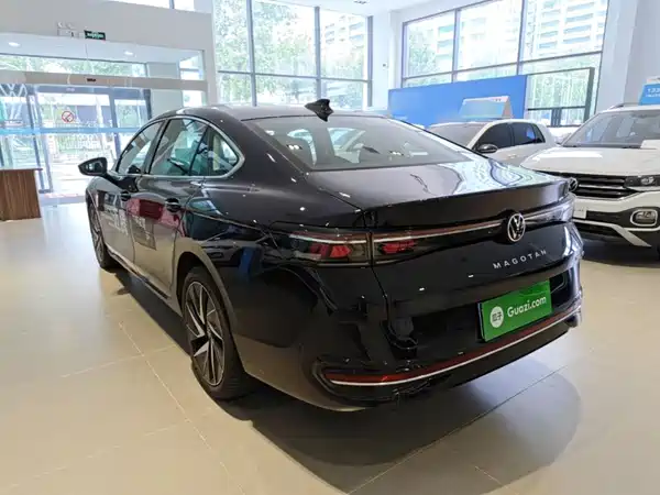 Volkswagen Magotan 2024